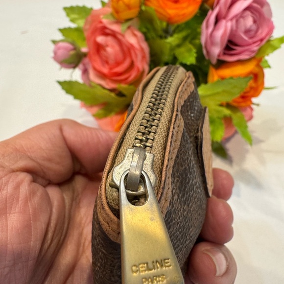 Authentic Celine small coin wallet - Picture 6 of 9